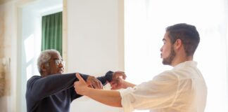 Ökat våld och hot inom LSS – personalen känner sig oskyddad